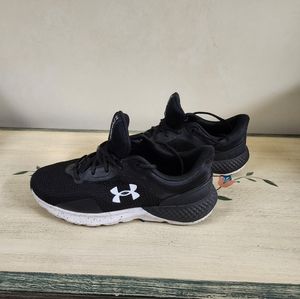 Under Armour charged Escape mens sz104e
